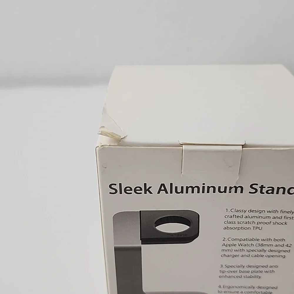 Tranesca Apple Watch Stand Silver